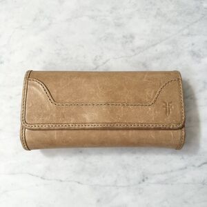 FRYE Melissa Trifold Leather Women's Wallet Light Brown Tan Snap Closure